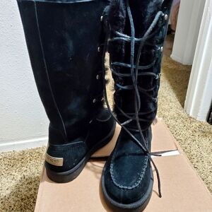 Ugg Appalachian tall boot size 7